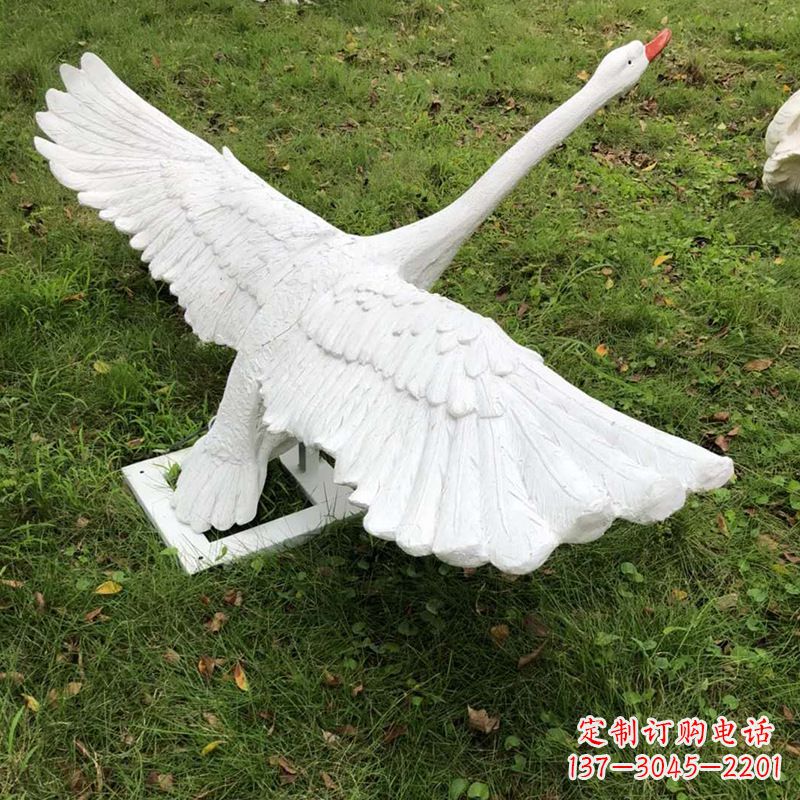 开封翱翔上天的白天鹅发光动物雕塑
