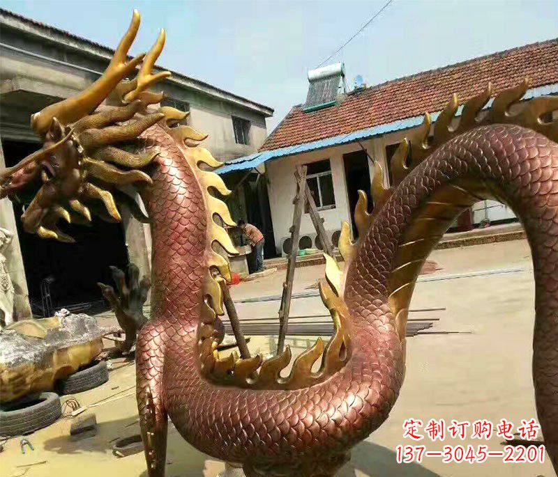 开封霸气长龙铜雕