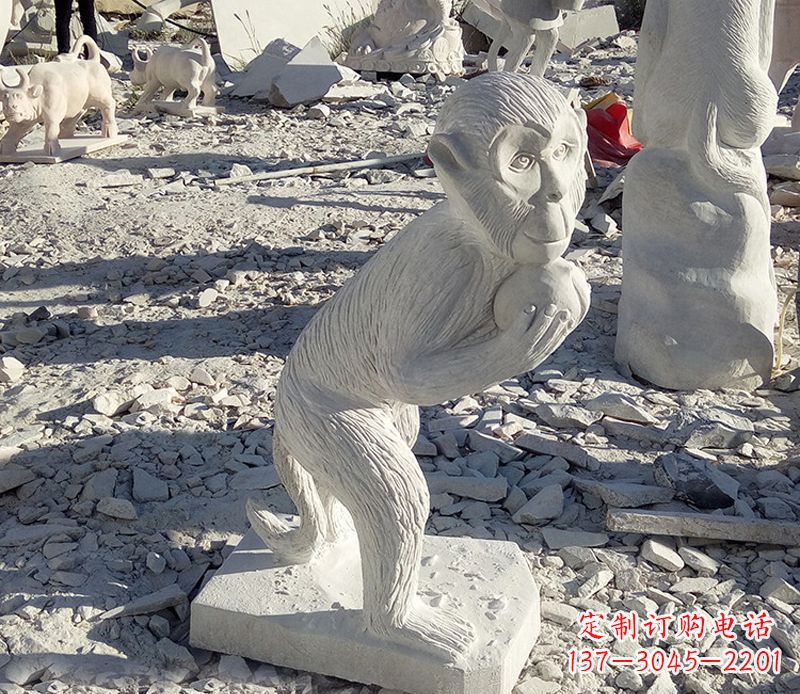 开封抱桃子的猴子石雕系列传承古老文化,让爱活跃起来