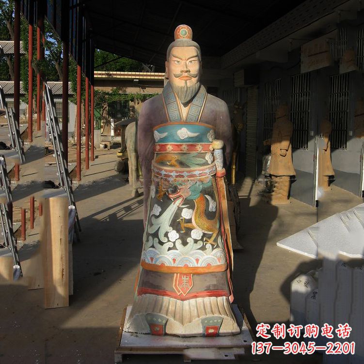 开封秦始皇玻璃钢彩绘塑像