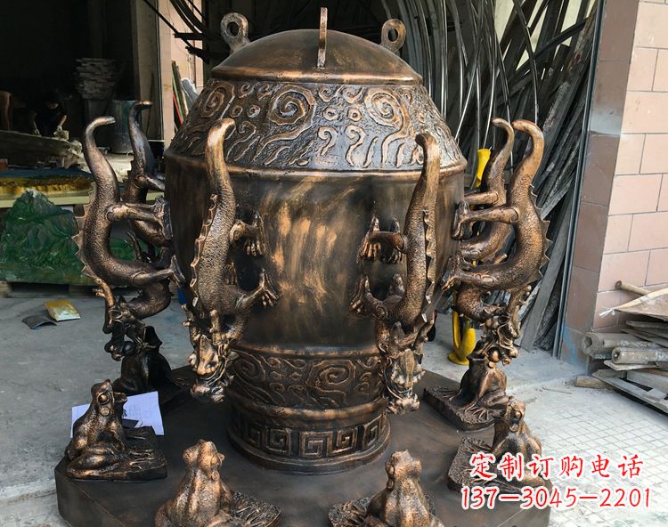 开封玻璃钢仿铜地动仪,中国古代仪器景观雕塑摆件