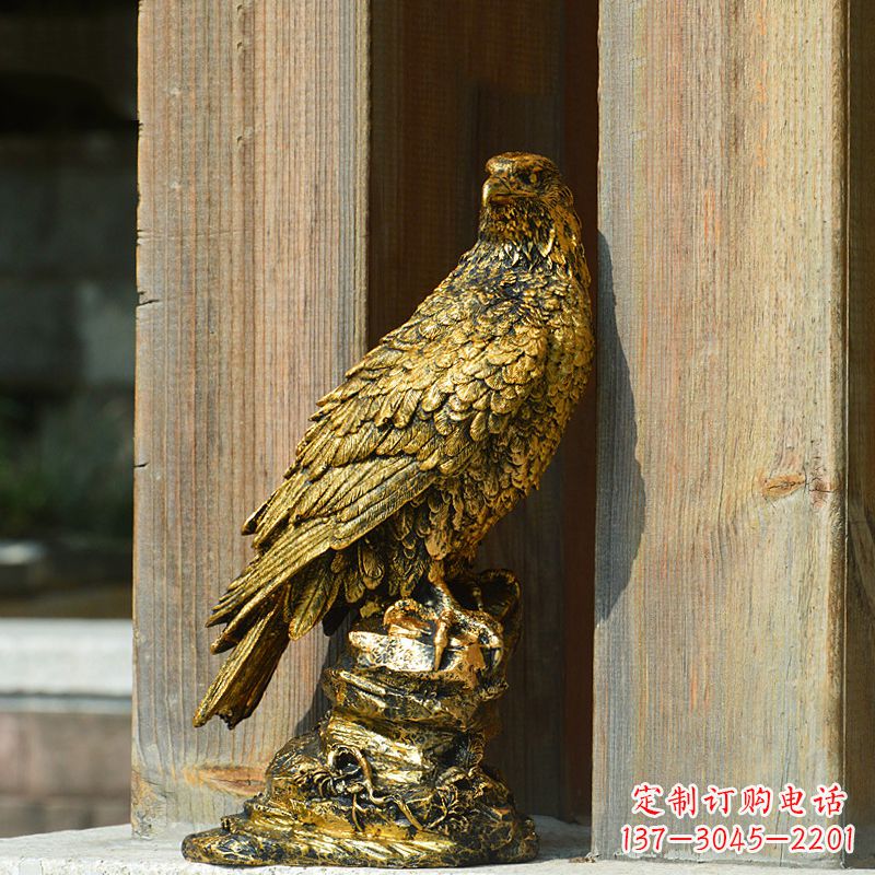 开封玻璃钢老鹰雕塑——传承自然之美
