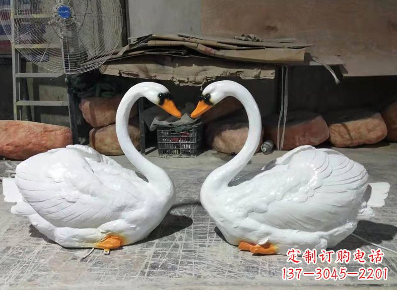 开封玻璃钢仿真发光天鹅雕塑