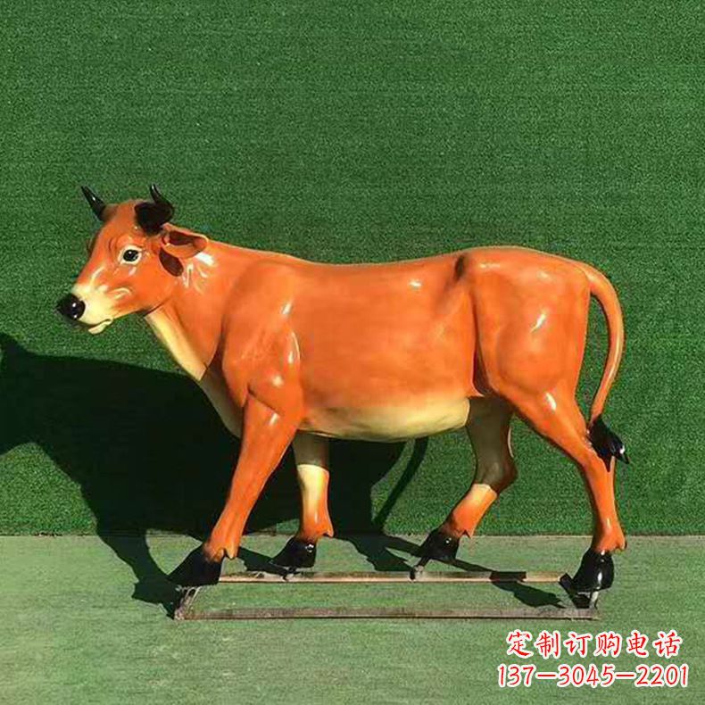 开封玻璃钢材料制作的动物雕塑