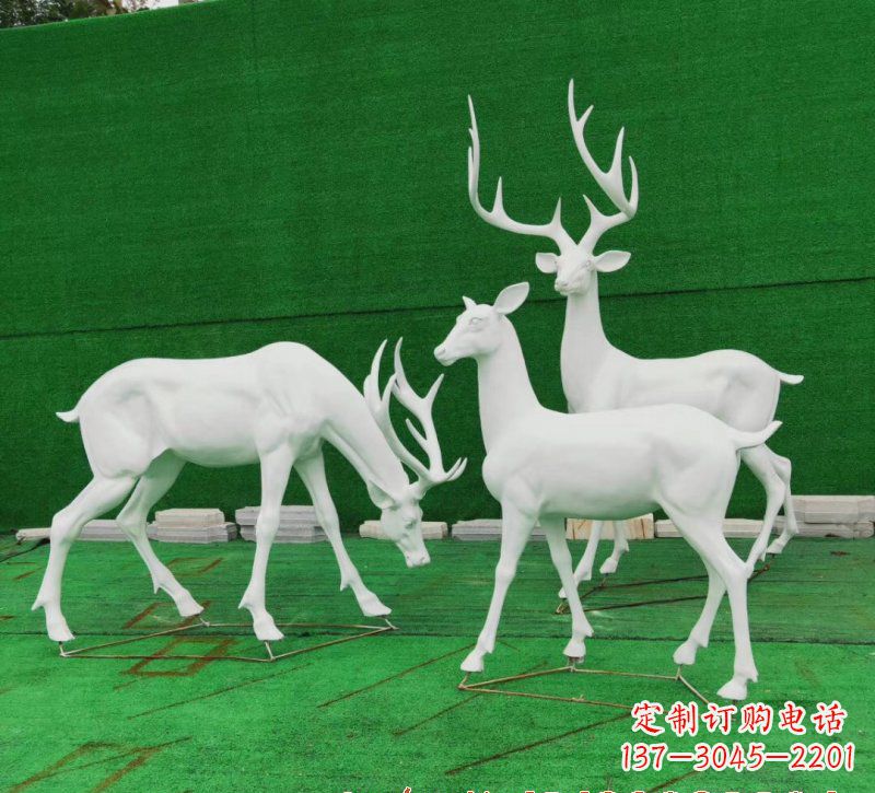 开封玻璃钢鹿群雕塑