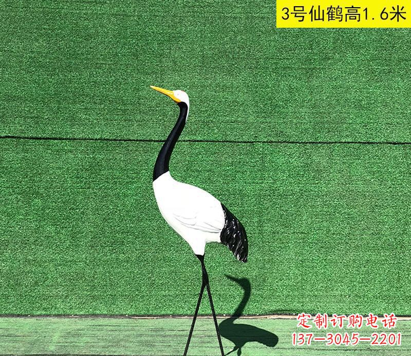 开封火烈鸟雕塑玻璃钢的艺术之美