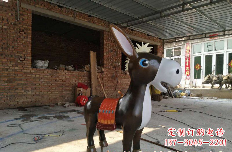 开封玻璃钢毛驴雕塑一种抒情的艺术形式