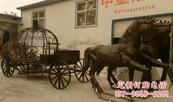 开封玻璃钢欧式马车雕塑精美艺术品