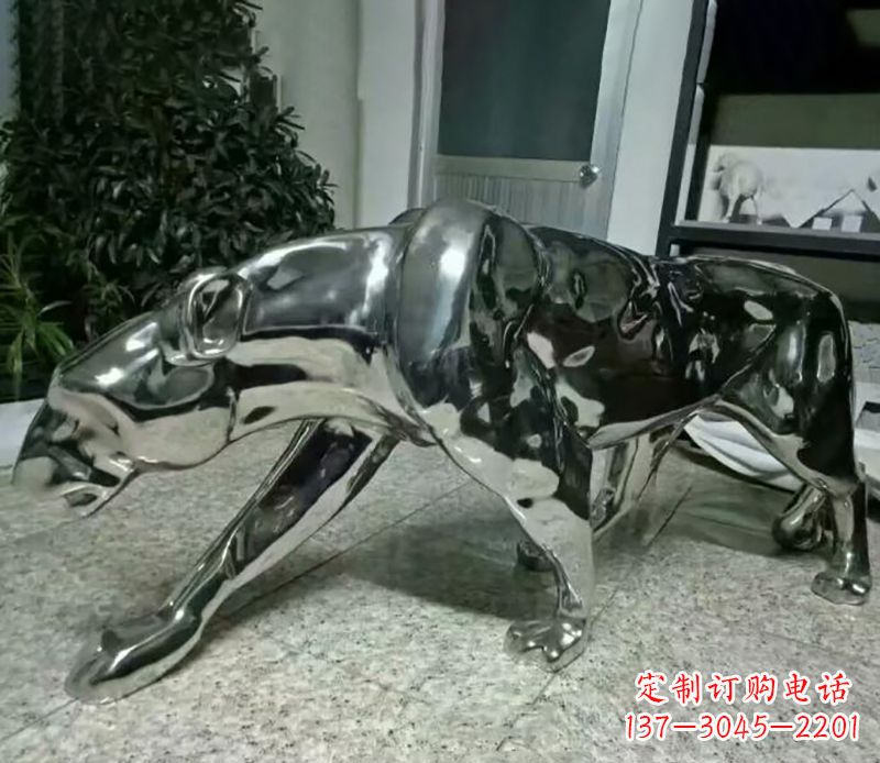 开封精美绝伦的不锈钢豹子雕塑