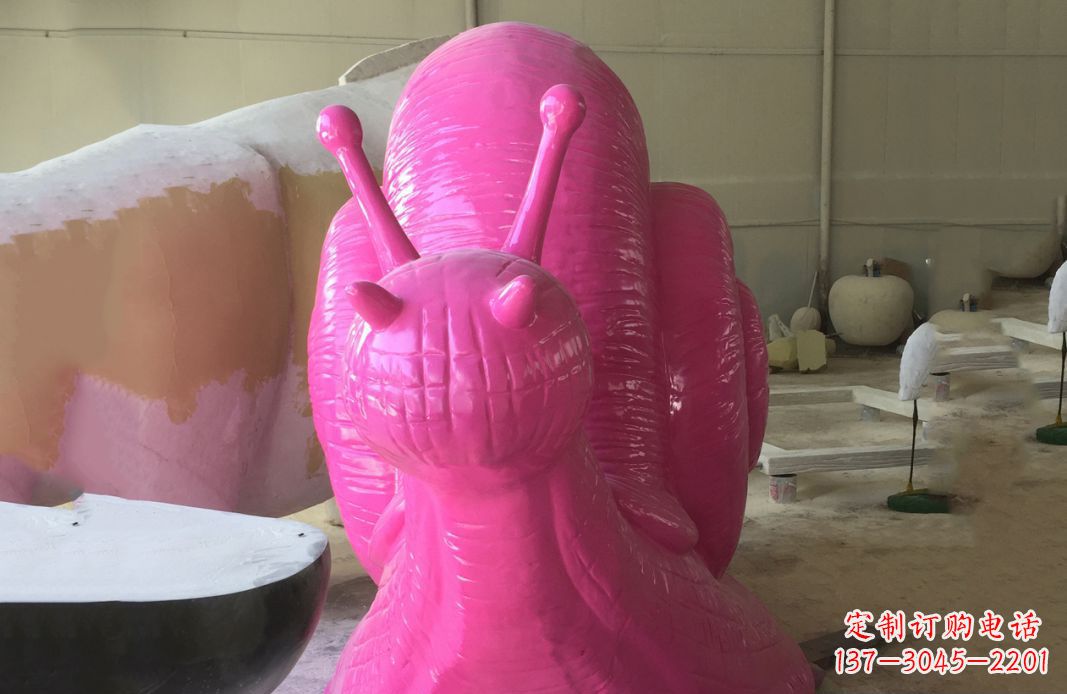 开封不锈钢彩绘蜗牛雕塑给公园景观增添点缀