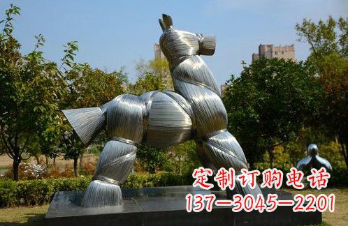 开封不锈钢草扎马雕塑艺术精彩绽放