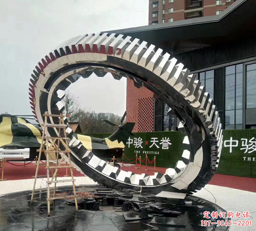 开封不锈钢齿轮雕塑以科技艺术的形式演绎动力