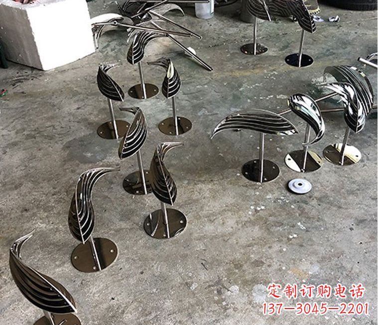 开封精美不锈钢动物雕塑