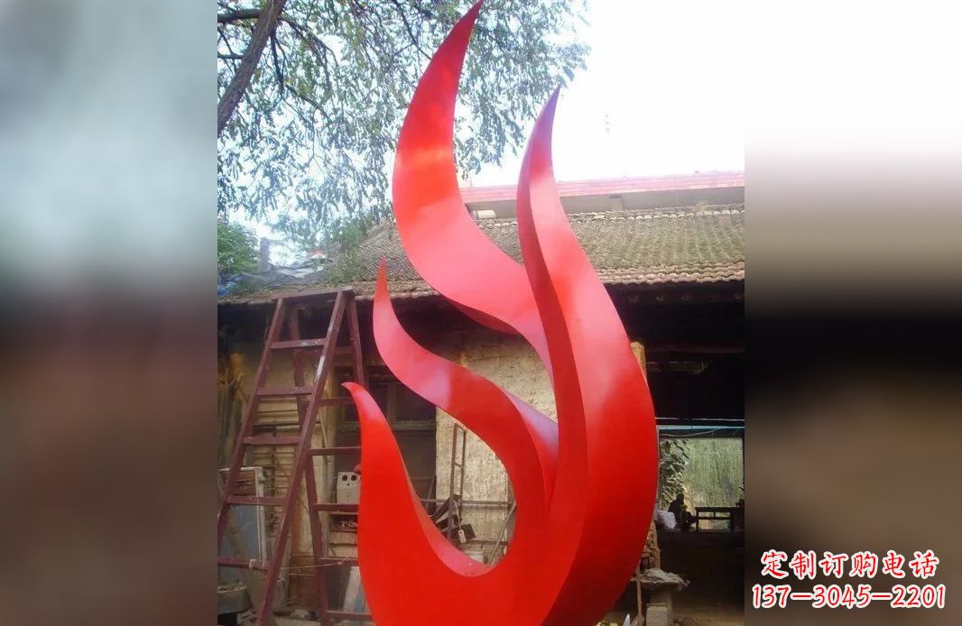开封凤凰展翅飞翔的不锈钢雕塑