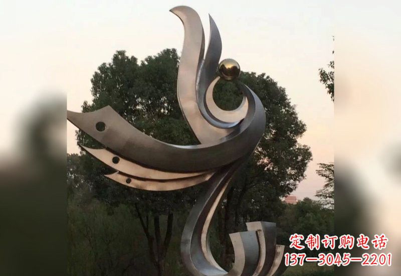 开封不锈钢凤凰雕塑象征着活力与美丽