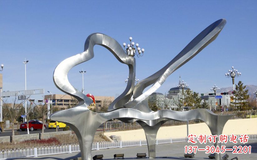 开封不锈钢抽象钢琴广场雕塑