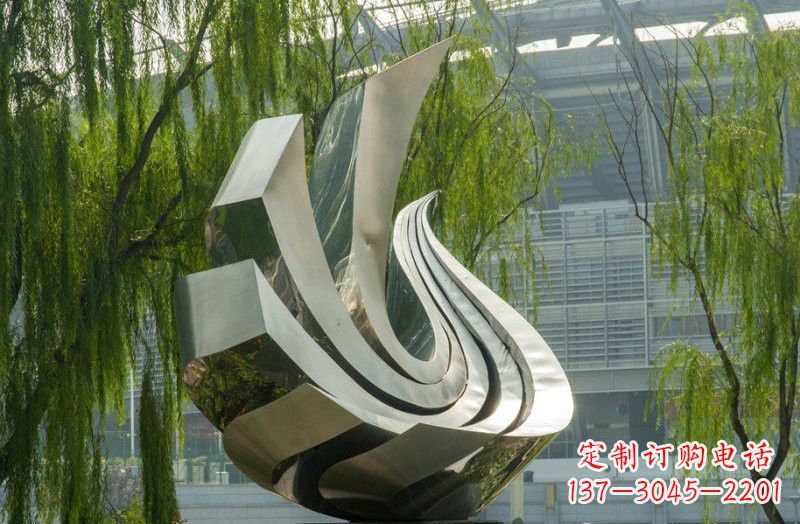 开封不锈钢和平鸽雕塑象征和平与信仰