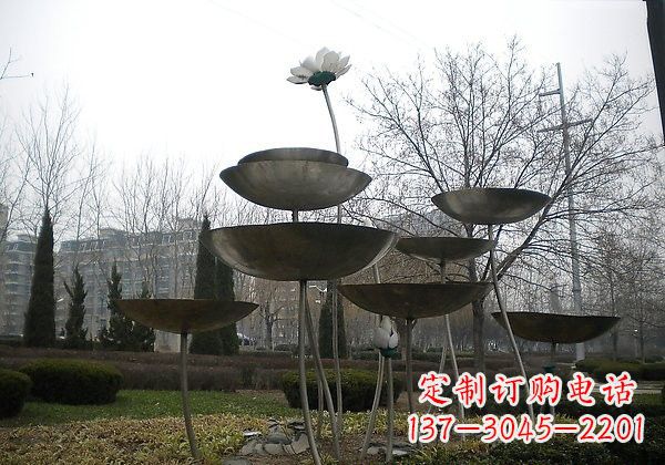开封不锈钢荷花雕塑浪漫与优雅的融合