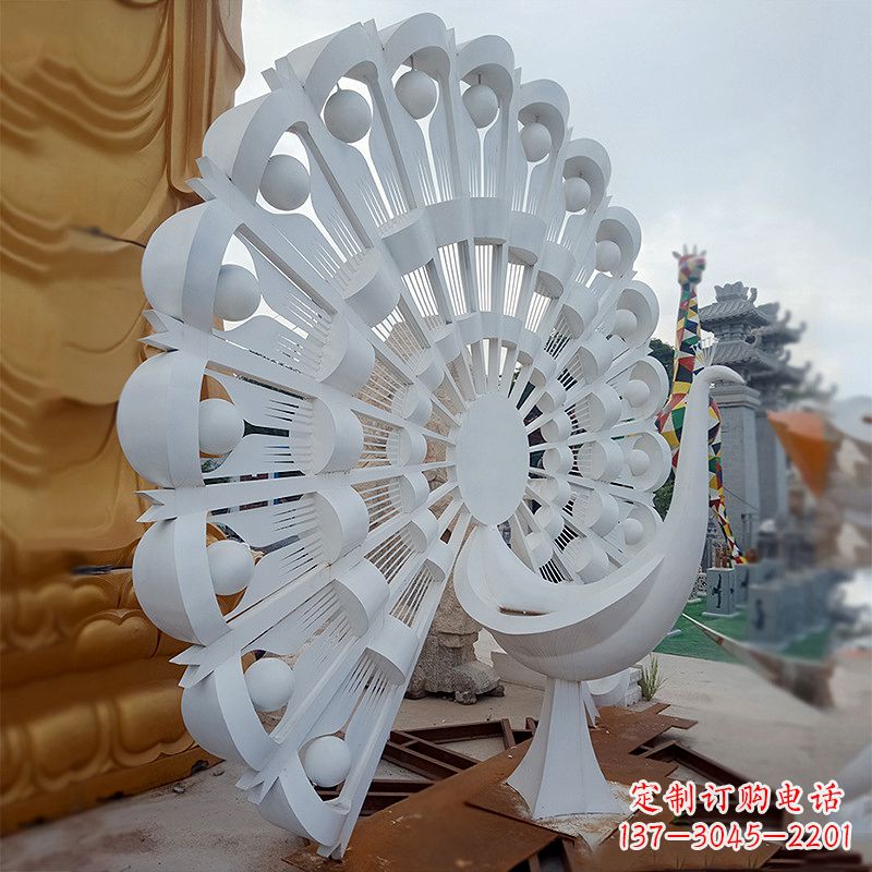 开封不锈钢抽象孔雀雕塑