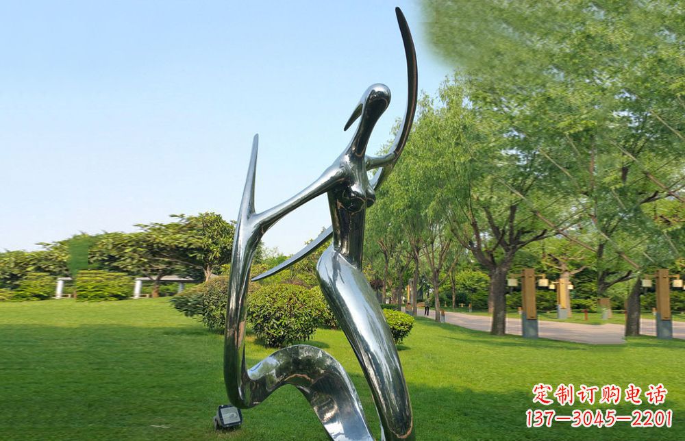 开封不锈钢美女雕塑给公园注入活力