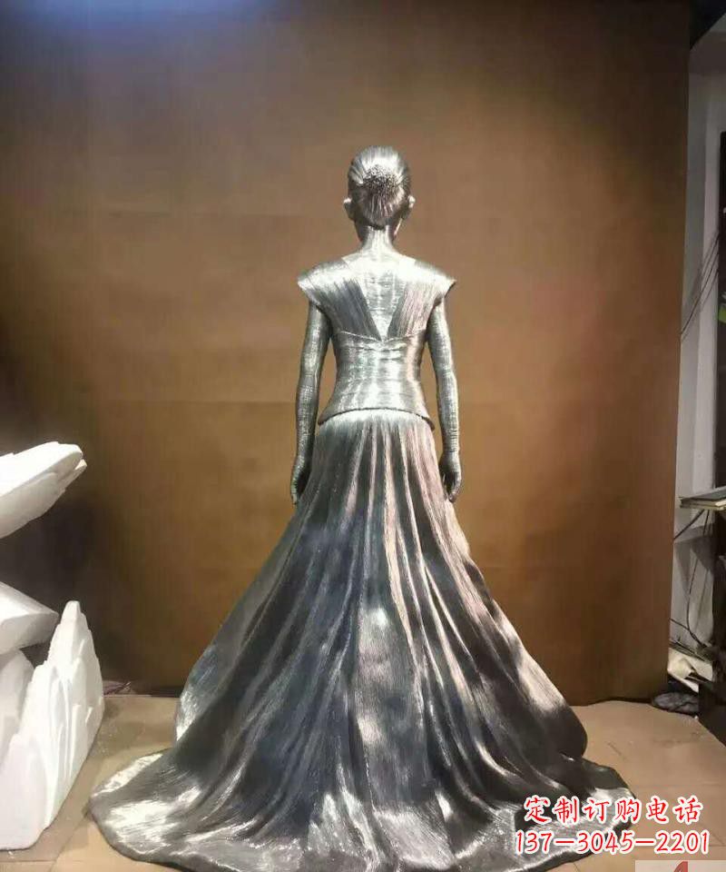 开封不锈钢抽象女人身影雕塑