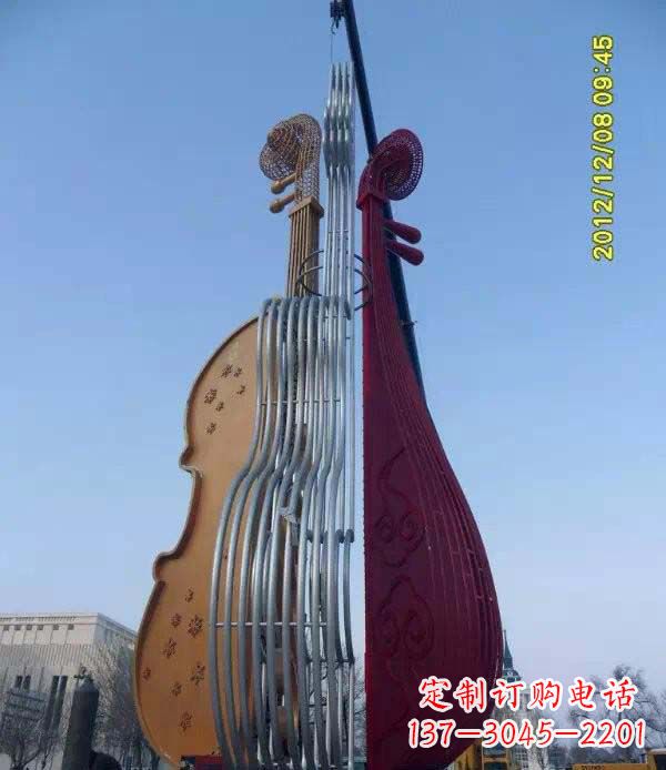开封不锈钢琵琶雕塑演奏着灵魂之音