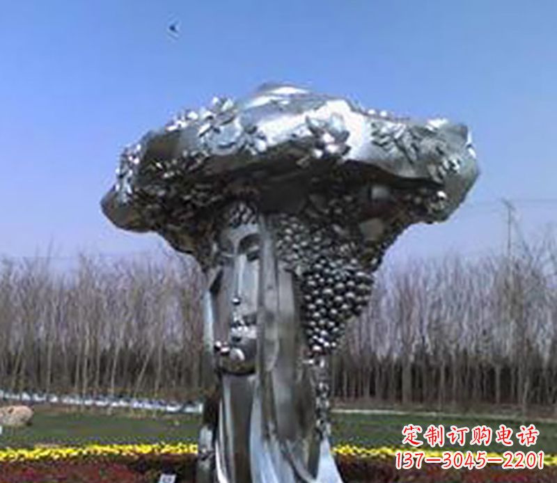 开封不锈钢葡萄雕塑——点缀美丽景观