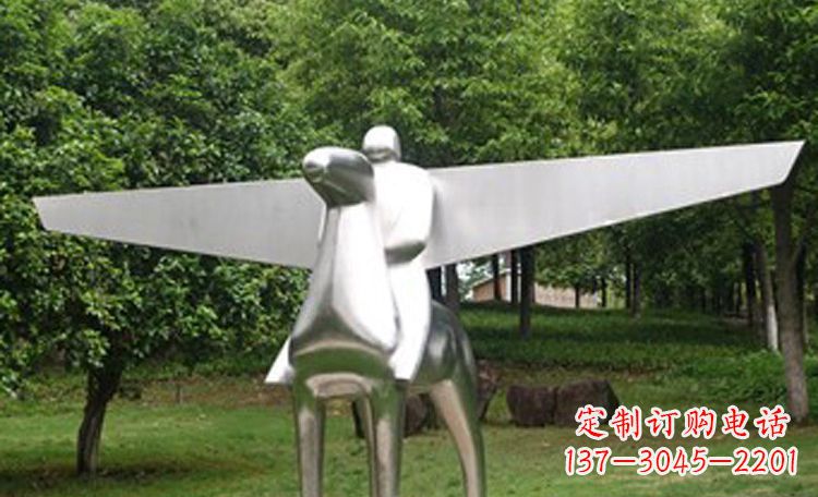 开封不锈钢马雕塑完美集结动感与现代美学