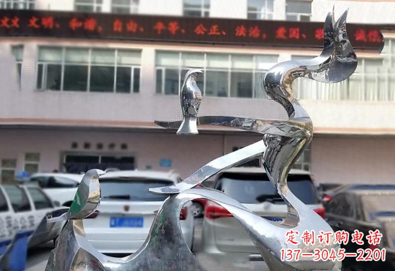 开封表达和平的不锈钢鸽子雕塑