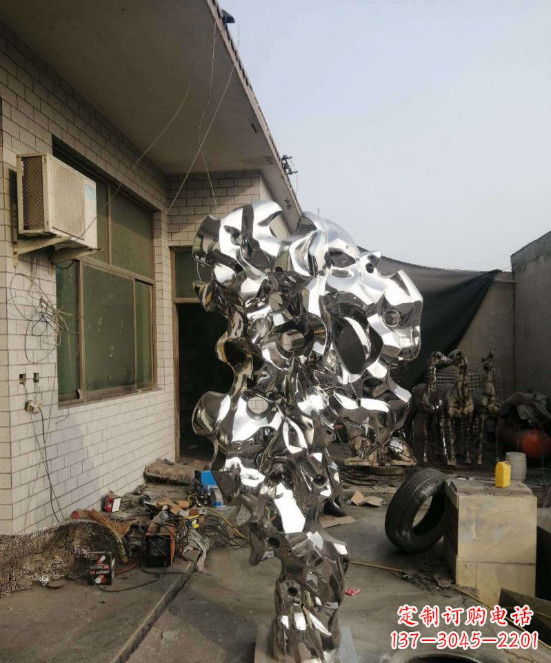 开封不锈钢抽象太湖石雕塑1