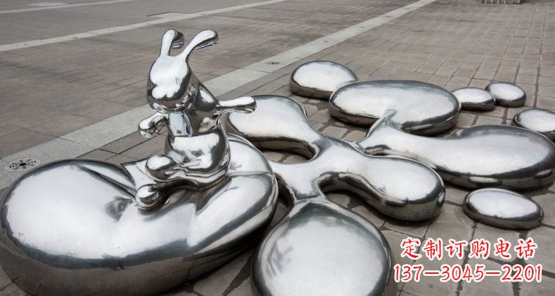 开封不锈钢兔子雕塑——精美的水滴广场装饰