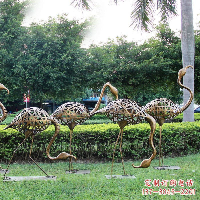开封不锈钢抽象网格仙鹤,公园草坪动物雕塑摆件