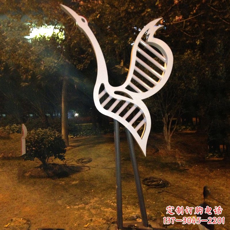 开封仙鹤雕塑精美的不锈钢制作
