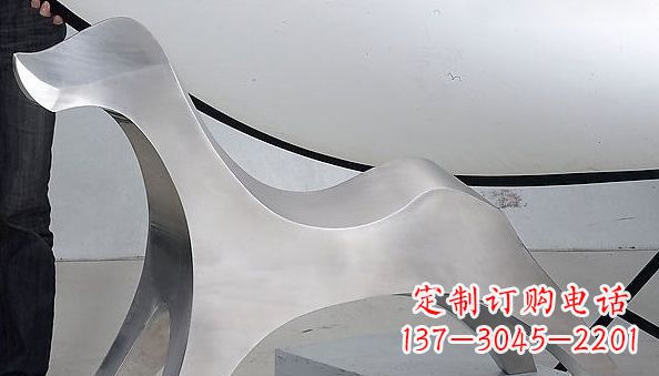 开封不锈钢动物雕塑——精美的艺术品