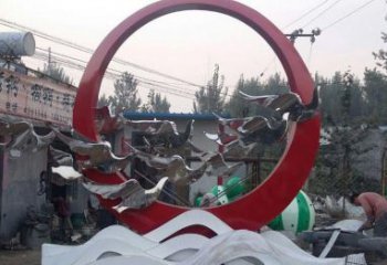 开封和平鸽雕塑传递和平与希望