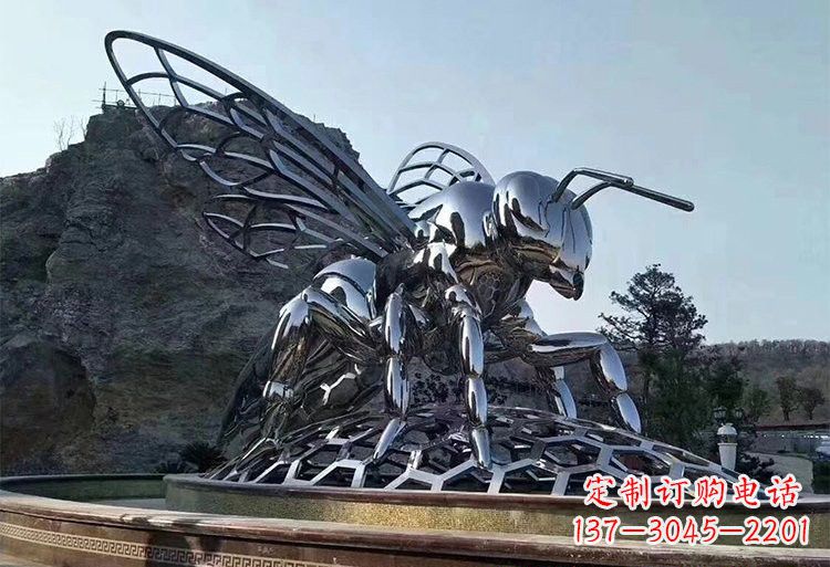 开封不锈钢大型蜜蜂雕塑铸造出精美绝伦的艺术杰作