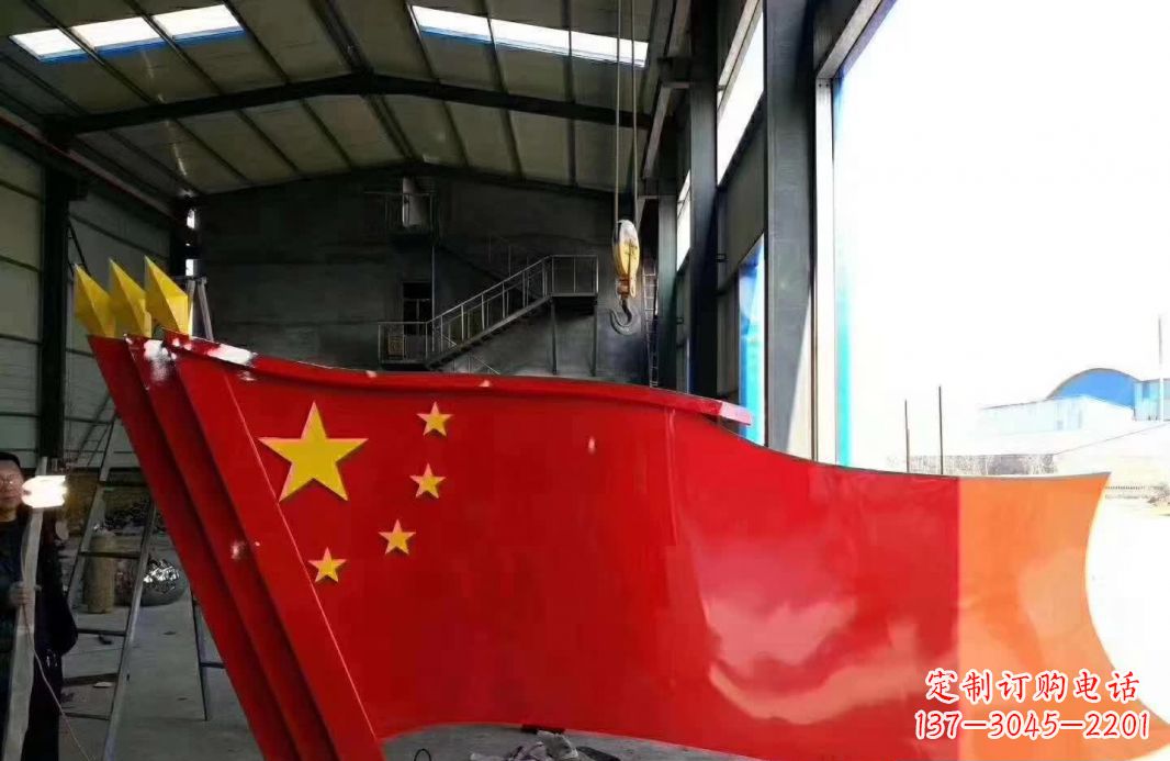开封不锈钢党旗雕塑象征着中国共产党的伟大