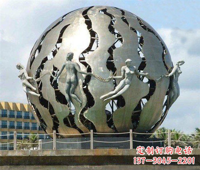 开封不锈钢地球雕塑一座精致而又充满着力量的艺术作品