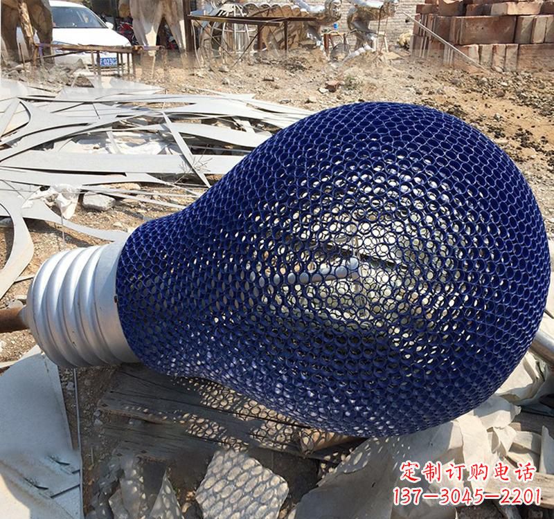 开封不锈钢灯泡雕塑22