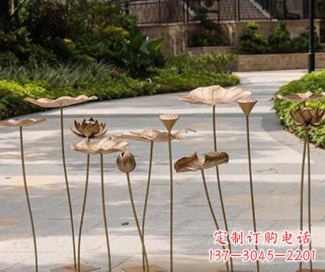 开封不锈钢锻造荷花装饰雕塑