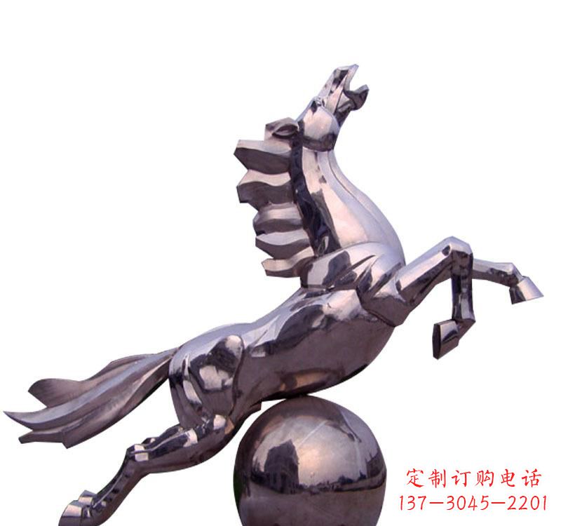 开封不锈钢飞马城市雕塑象征城市新生