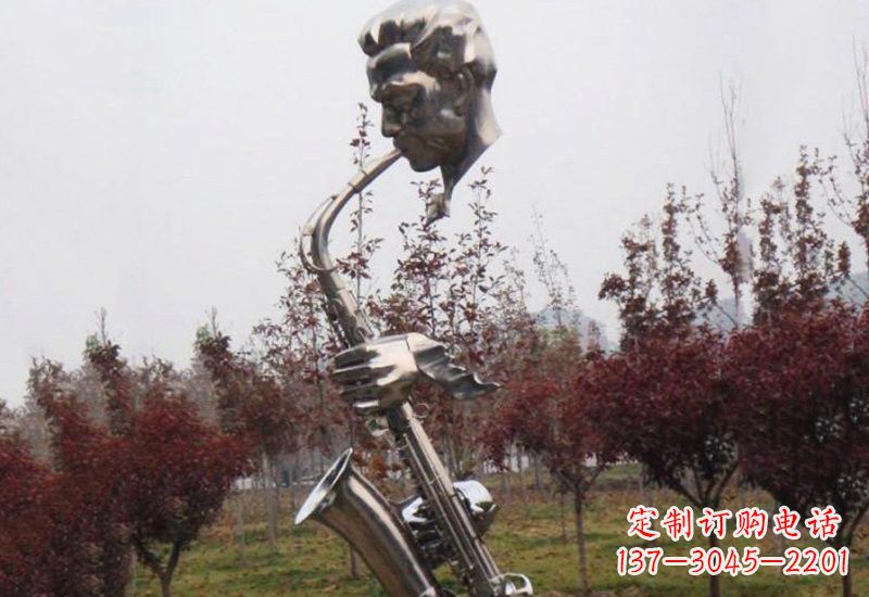 开封不锈钢萨克斯雕塑艺术与音乐的结合