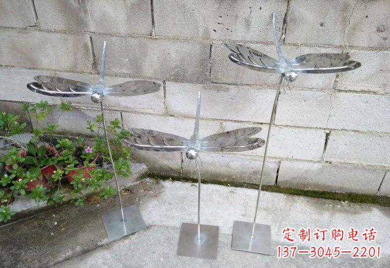 开封动物雕塑不锈钢蜻蜓的精美镜面