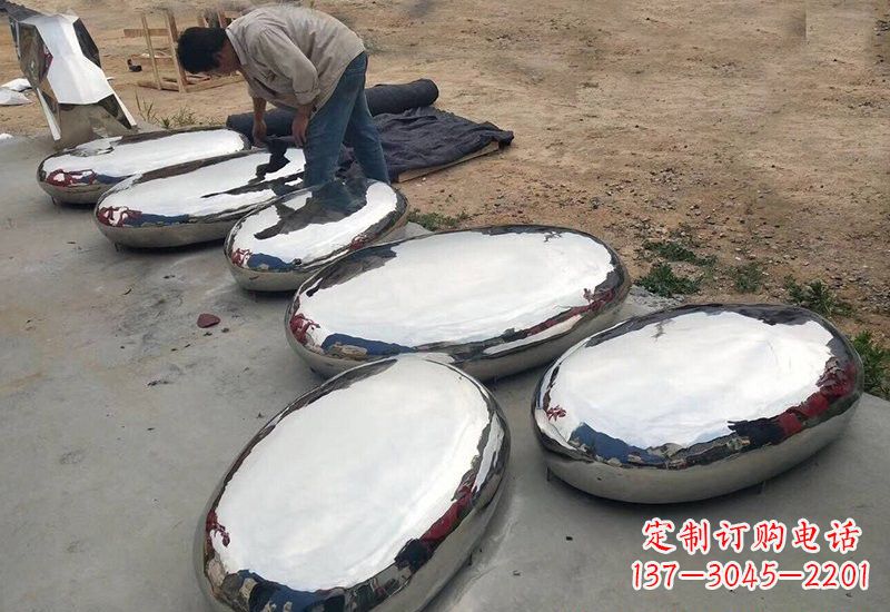 开封不锈钢鹅卵石雕塑精美外形给人以美的感受