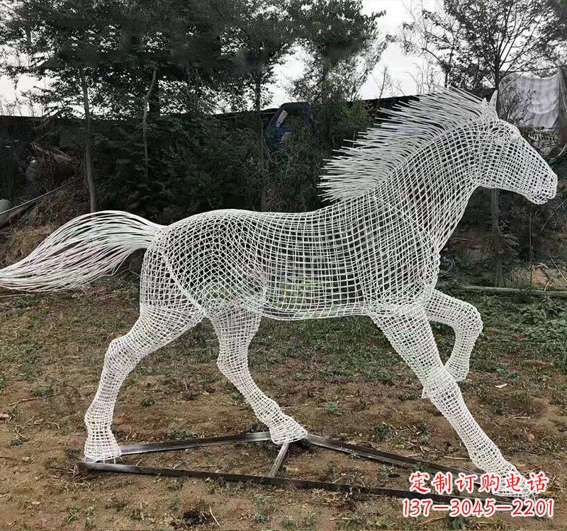 开封不锈钢公园镂空奔马雕塑——给城市带来动感