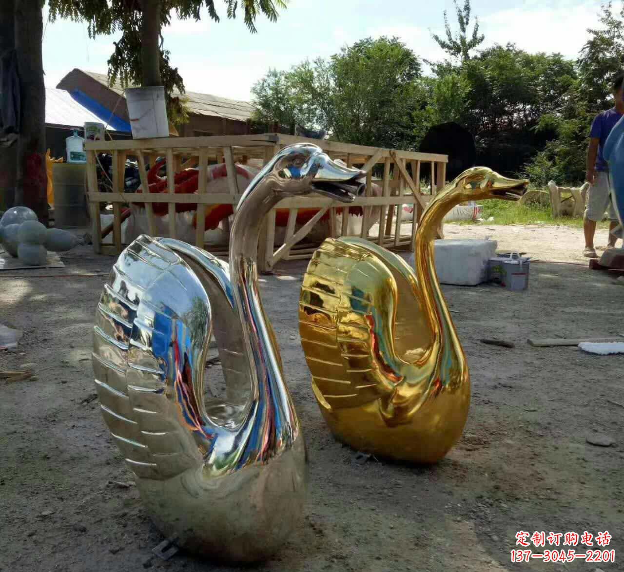 开封不锈钢天鹅雕塑艺术之美