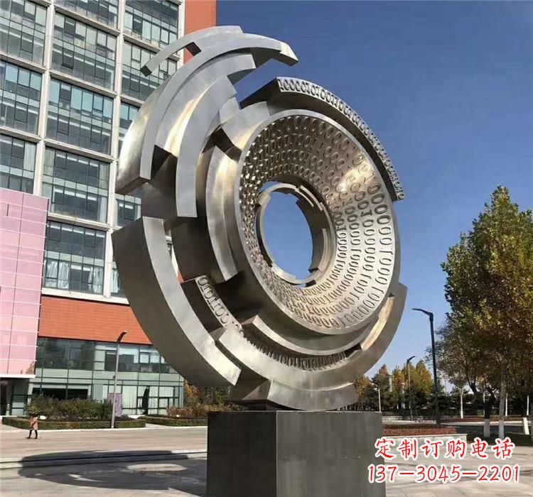 开封不锈钢齿轮雕塑流动的美丽