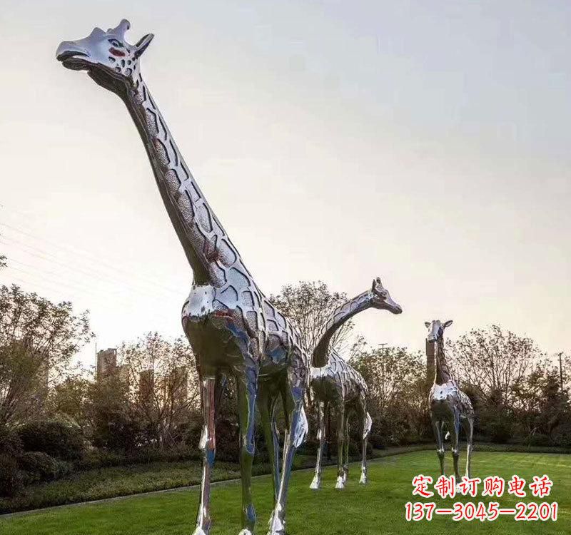 开封不锈钢长颈鹿雕塑美丽的艺术精神