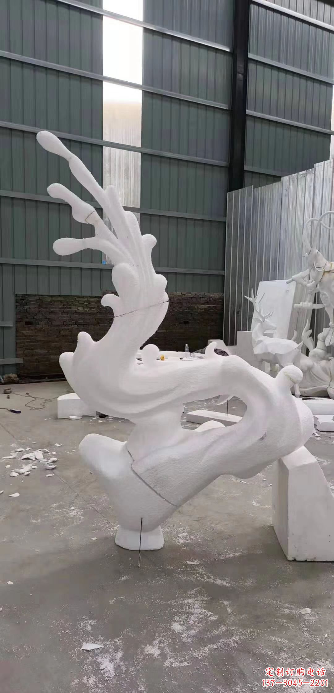 开封魔力凤凰不锈钢的美学雕塑