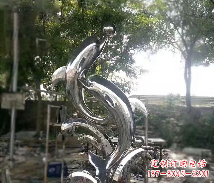 开封不锈钢海豚顶球雕塑